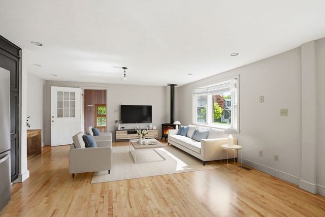 7 Beebe Lane, Wakefield, MA 01880
