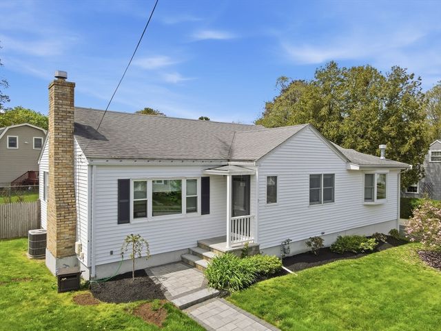 7 Beebe Lane, Wakefield, MA 01880