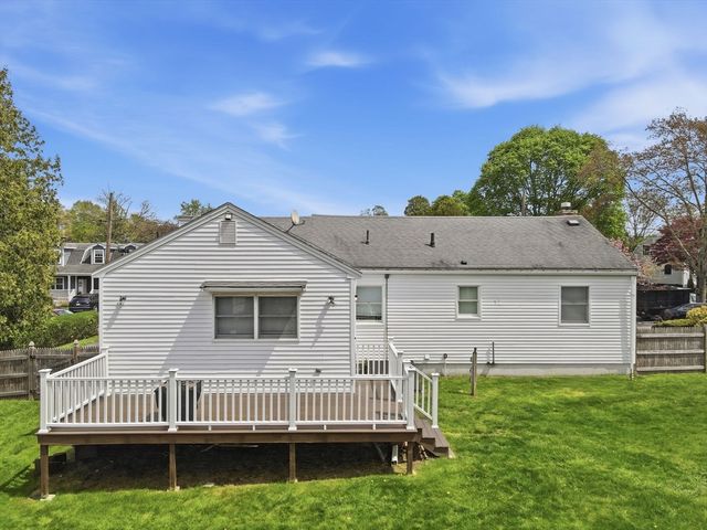 7 Beebe Lane, Wakefield, MA 01880