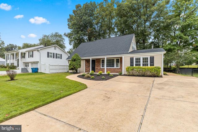 13117 MELVILLE LN, Fairfax, VA 22033