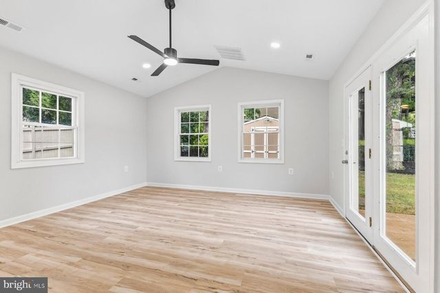 13117 MELVILLE LN, Fairfax, VA 22033