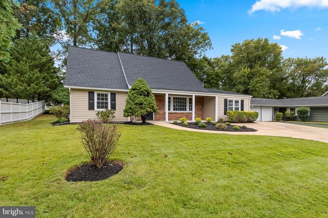 13117 MELVILLE LN, Fairfax, VA 22033