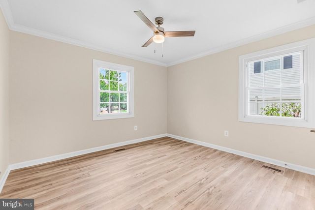 13117 MELVILLE LN, Fairfax, VA 22033