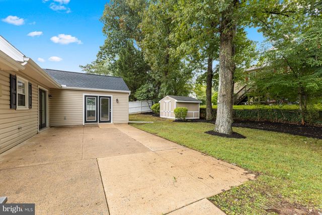 13117 MELVILLE LN, Fairfax, VA 22033