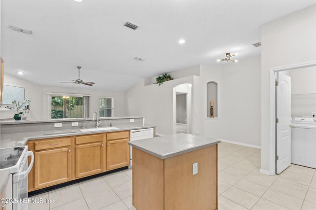 5586 LOON LAKE Court, Jacksonville, FL 32258