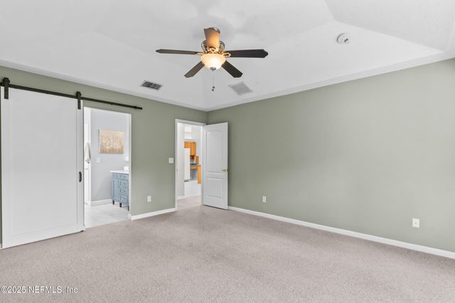5586 LOON LAKE Court, Jacksonville, FL 32258