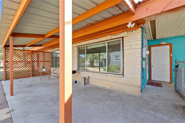 2609 Coggin Avenue, Brownwood, TX 76801