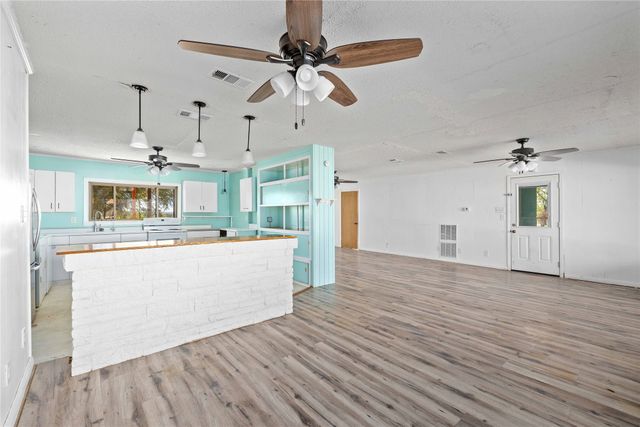 2609 Coggin Avenue, Brownwood, TX 76801