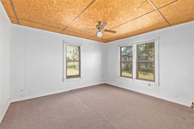 2609 Coggin Avenue, Brownwood, TX 76801