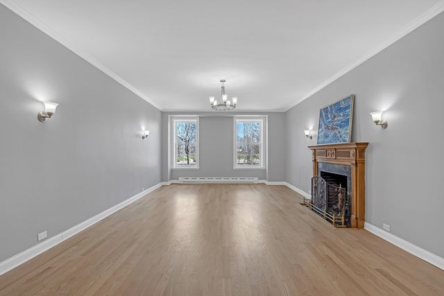 3750 N Lake Shore Drive 2C, Chicago, IL 60613