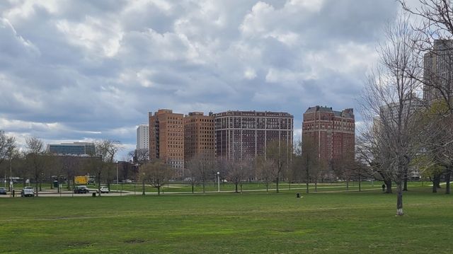 3750 N Lake Shore Drive 2C, Chicago, IL 60613