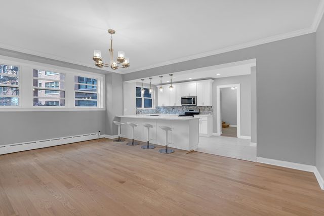 3750 N Lake Shore Drive 2C, Chicago, IL 60613