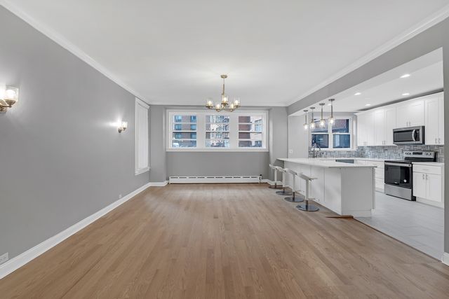 3750 N Lake Shore Drive 2C, Chicago, IL 60613