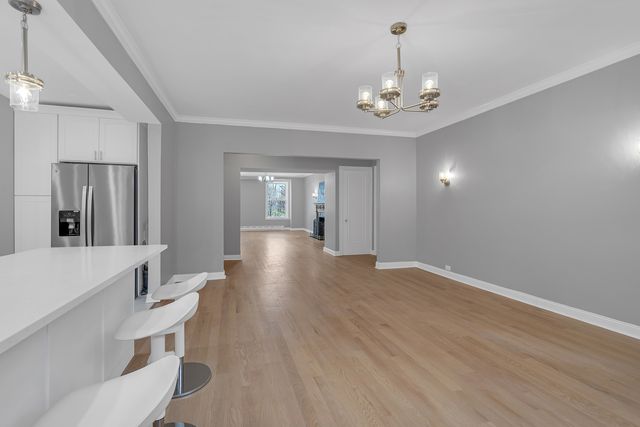 3750 N Lake Shore Drive 2C, Chicago, IL 60613