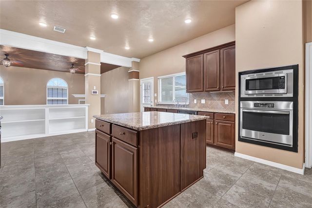 6531 Houston Road, Manvel, TX 77578