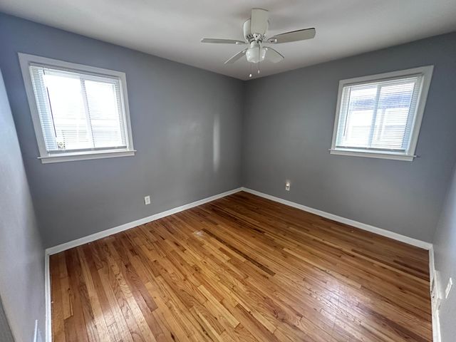 4697 Pelham Street, Dearborn Heights, MI 48125