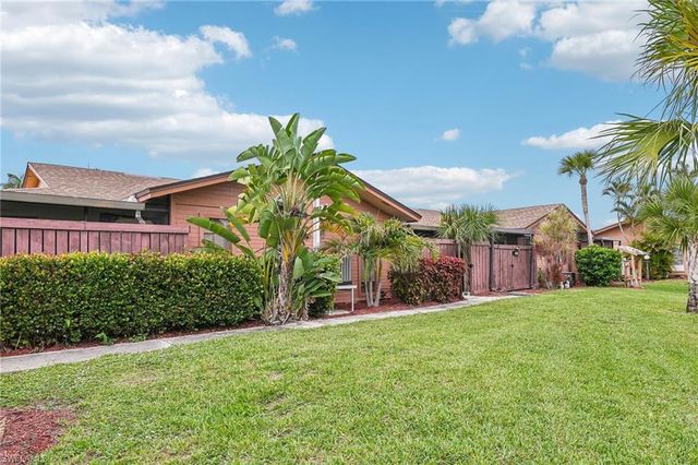 17327 Birchwood LN, Fort Myers, FL 33908
