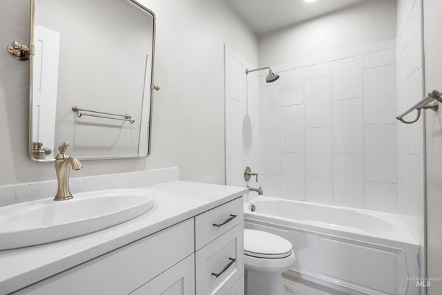 9910 W Hercules Dr, Star, ID 83669