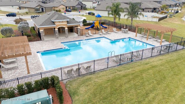 1814 Farmhouse Road SE, Palm Bay, FL 32909