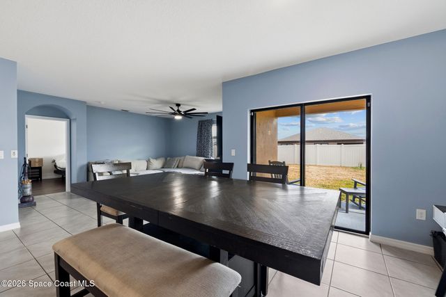 1814 Farmhouse Road SE, Palm Bay, FL 32909