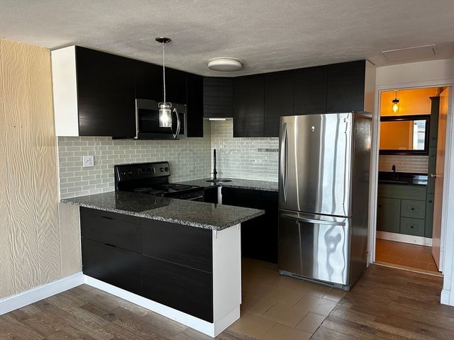 340 Main St 204, Melrose, MA 02176