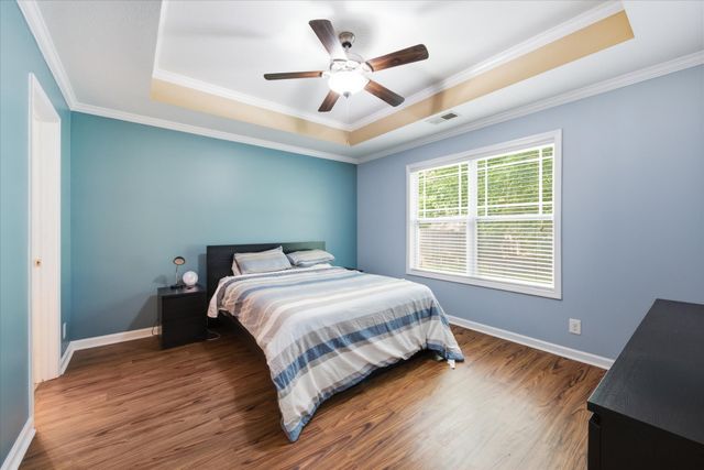 808 Dunbar Cave Rd, Clarksville, TN 37043