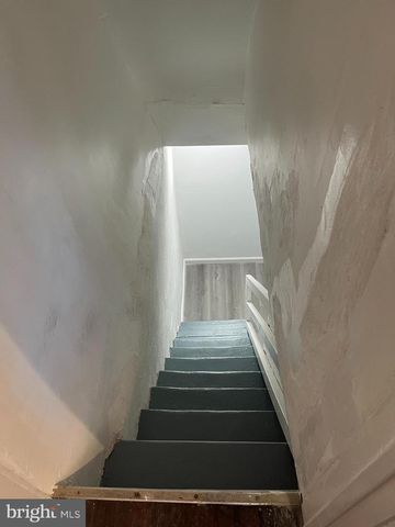 4634 FERNHILL RD, Philadelphia, PA 19144