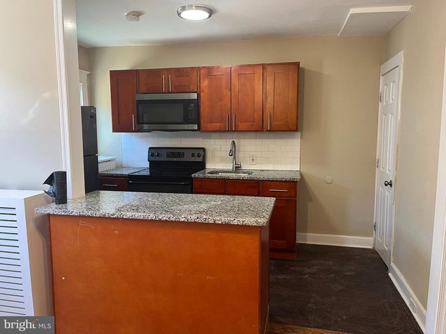 4634 FERNHILL RD, Philadelphia, PA 19144