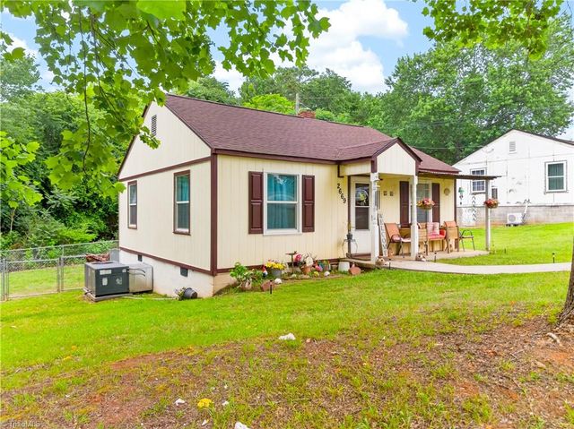 2669 Old Mountain Road, Trinity, NC 27370