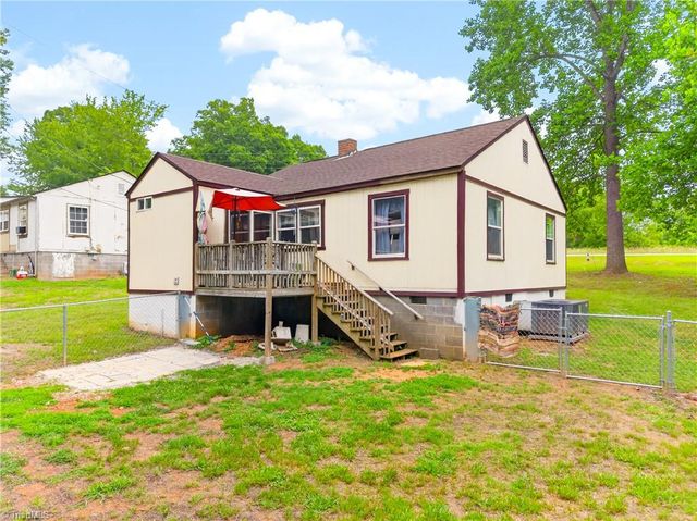 2669 Old Mountain Road, Trinity, NC 27370