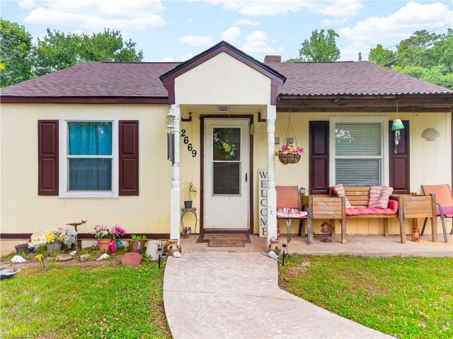 2669 Old Mountain Road, Trinity, NC 27370