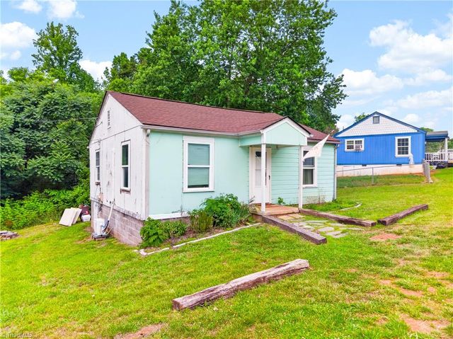 2669 Old Mountain Road, Trinity, NC 27370