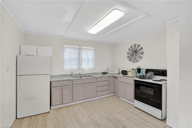 2669 Old Mountain Road, Trinity, NC 27370