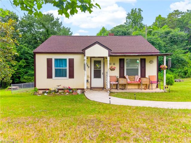 2669 Old Mountain Road, Trinity, NC 27370