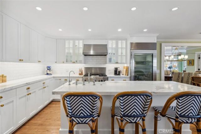 312 RUBY AVENUE, Newport Beach, OS 92662