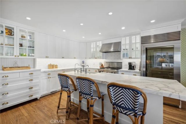 312 RUBY AVENUE, Newport Beach, OS 92662