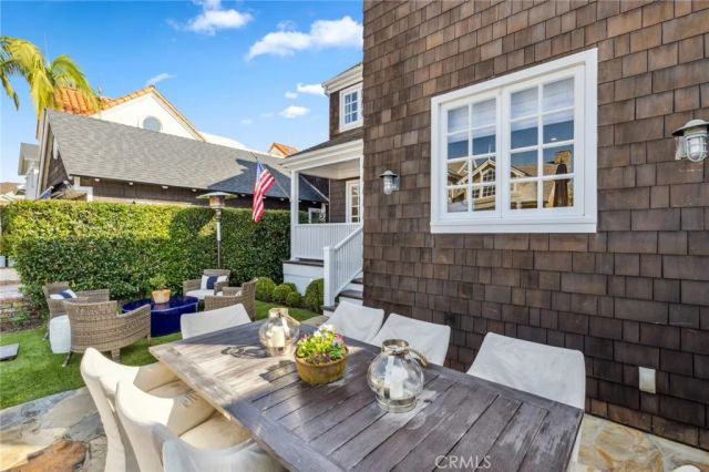 312 RUBY AVENUE, Newport Beach, OS 92662