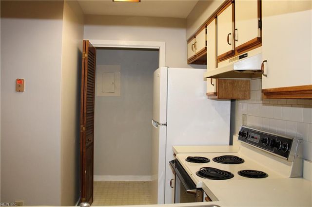 3962 Appaloosa Ln Apt 201, Newport News, VA 23602