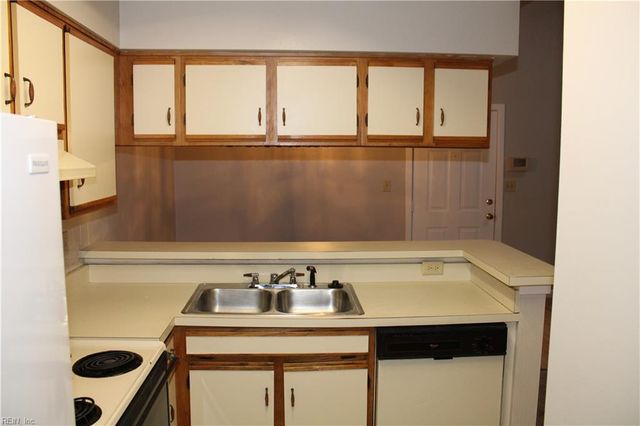 3962 Appaloosa Ln Apt 201, Newport News, VA 23602
