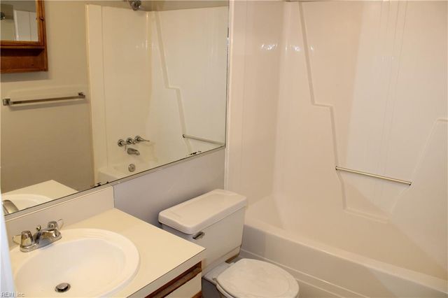 3962 Appaloosa Ln Apt 201, Newport News, VA 23602