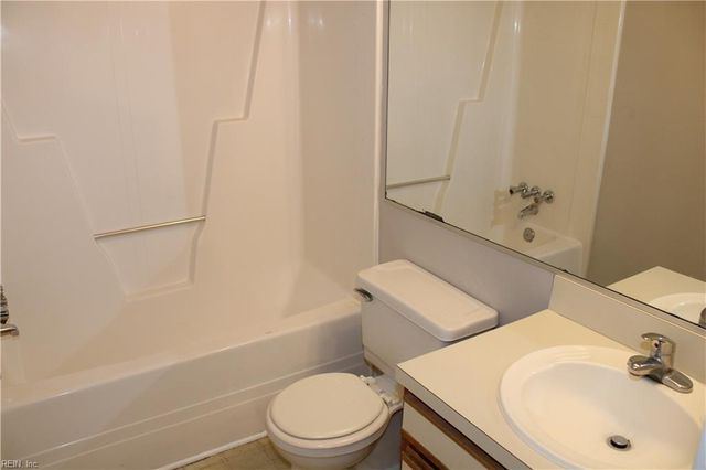 3962 Appaloosa Ln Apt 201, Newport News, VA 23602