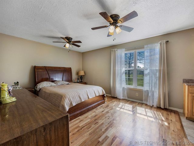 9988 E Northlea, Claremore, OK 74017