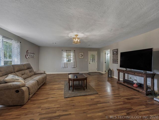 9988 E Northlea, Claremore, OK 74017