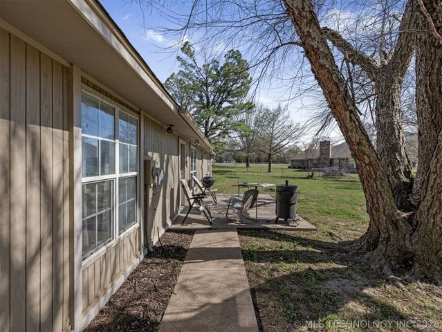 9988 E Northlea, Claremore, OK 74017