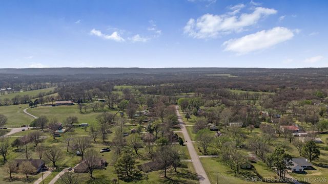 9988 E Northlea, Claremore, OK 74017