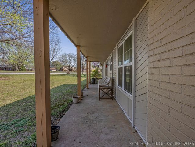 9988 E Northlea, Claremore, OK 74017