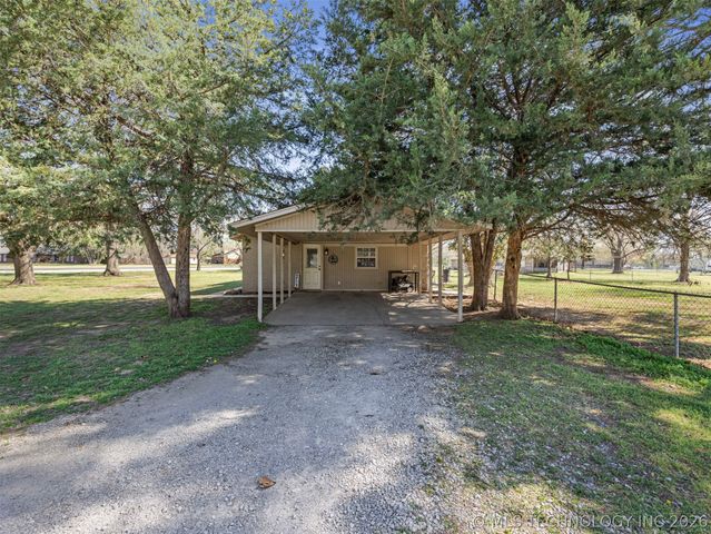 9988 E Northlea, Claremore, OK 74017