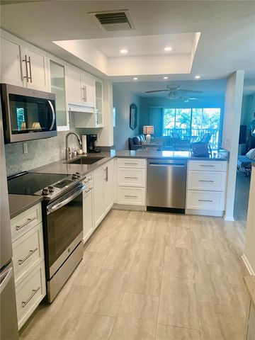 2310 CANALBLUFF PLACE V287, Sarasota, FL 34231