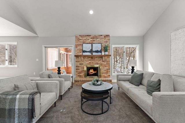 1592 Sherwood Court, Eagan, MN 55122