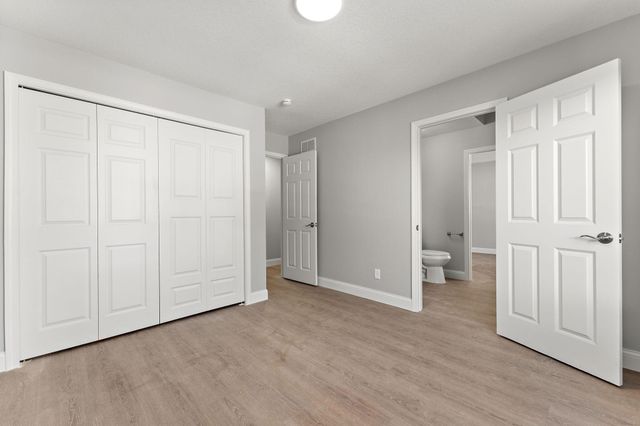 1592 Sherwood Court, Eagan, MN 55122